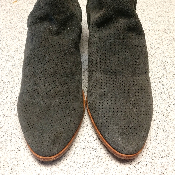 Dolce Vita gray ankle boots - Picture 5 of 5